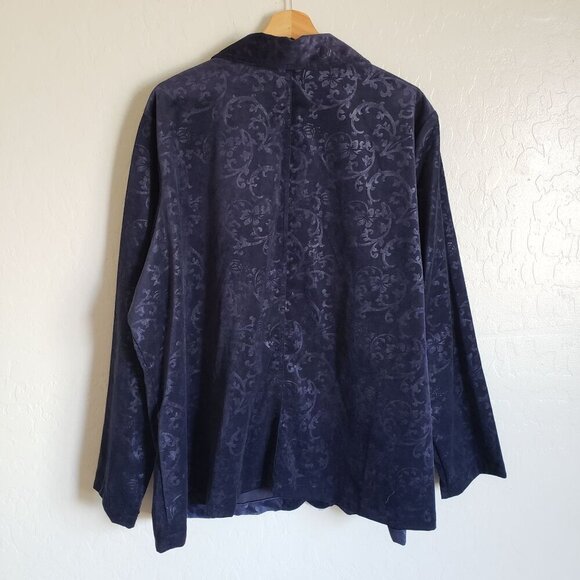 Basic Editions Dark Floral Burnout Button Up Top Corduroy Midnight Blue Size 3X - Picture 7 of 9
